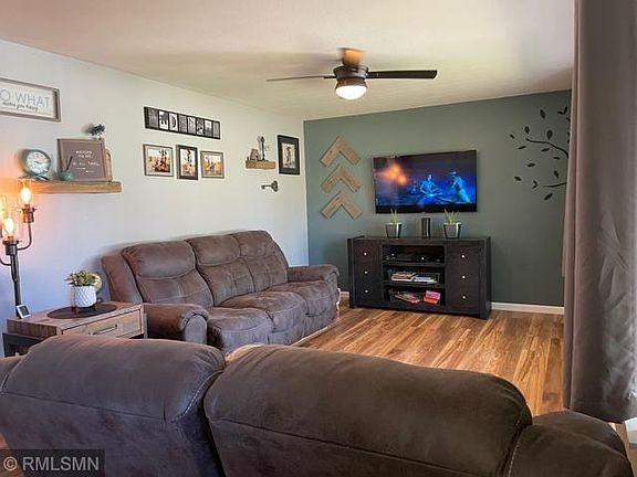4th image of 1010 Park Pl NE