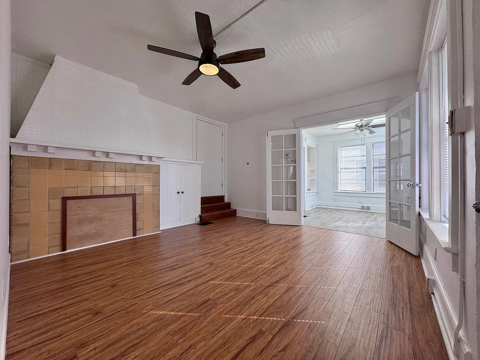 436 N Grandview Ave - 1 — Photo 3