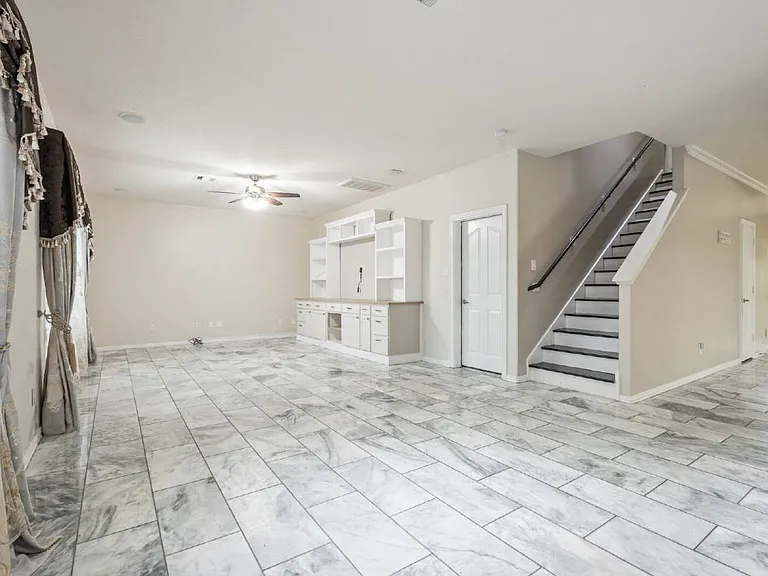 6605 Fallen Breeze Ln — Photo 7