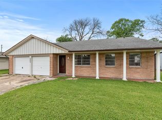 602 Cole St, Webster, TX 77598
