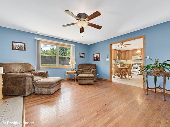 5th image of 8905 Briarwood Ln