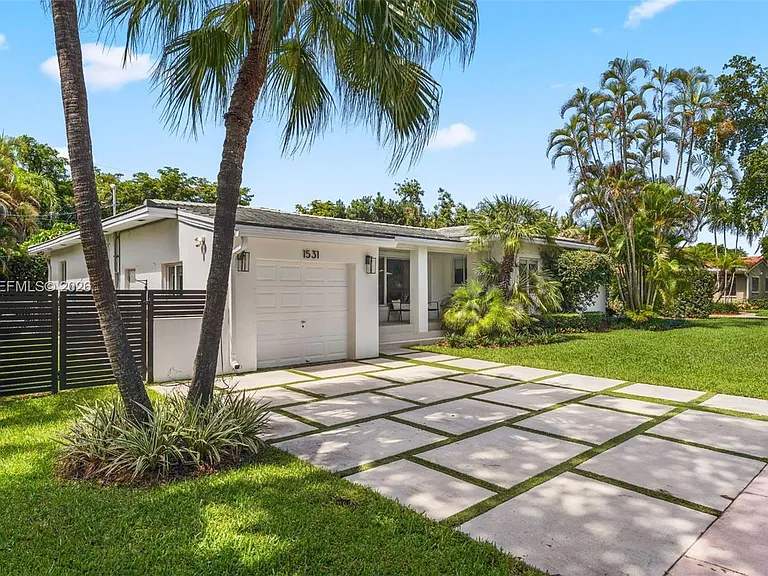 1531 Consolata Ave — Photo 42