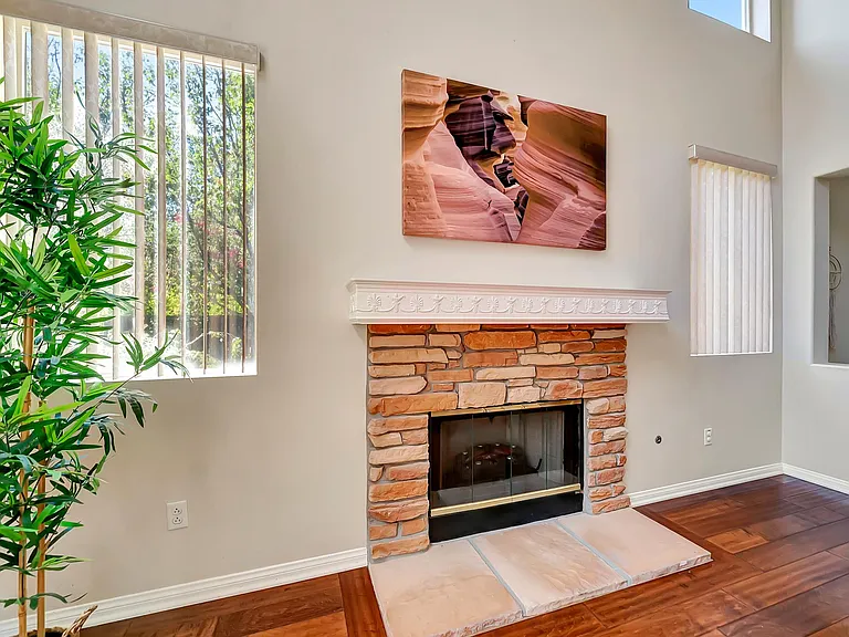 19316 Lavi Ct — Photo 18
