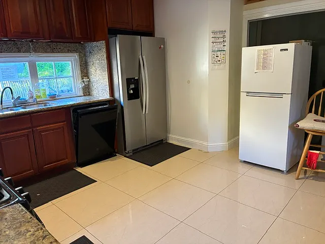 330A Sheridan Ave — Photo 4