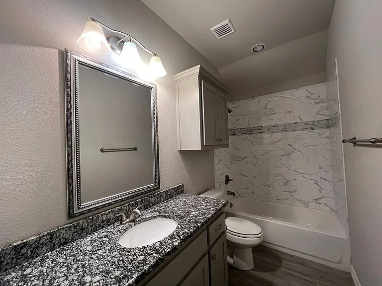 148 Frank St — Photo 14
