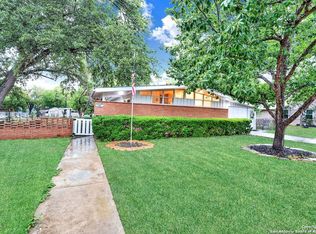 1107 29th St, Hondo, TX 78861