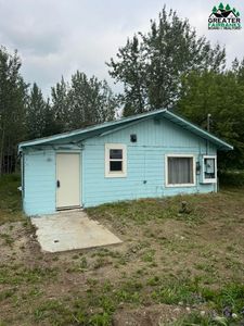 2748 Perimeter Dr, North Pole, AK, 99705