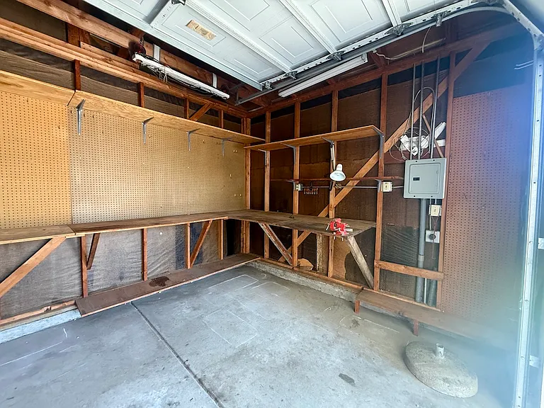 2810 Miller Ct — Photo 28