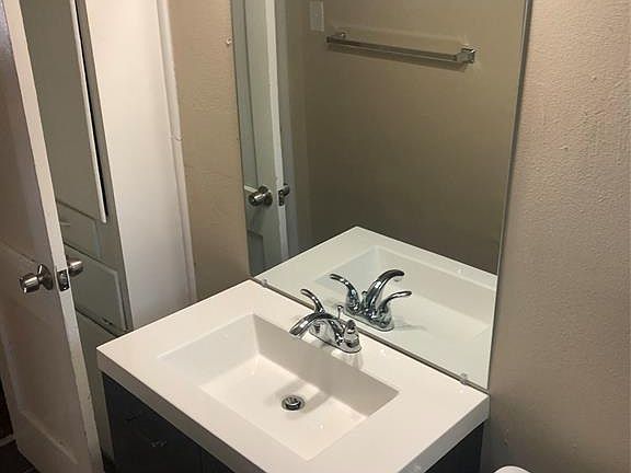 5th image of 3035 Marjorie Ave