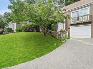 12 Pondview Close, Chappaqua, NY 10514