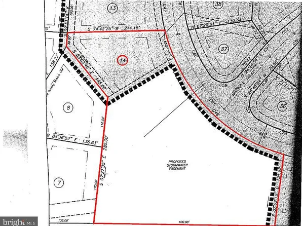 112 Cresthaven Dr, Fayetteville, PA 17222