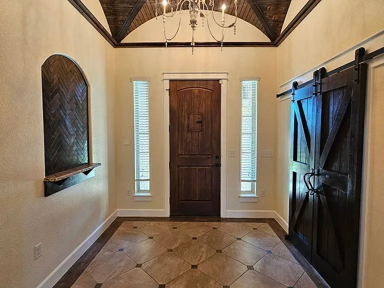 277 Skyline Dr — Photo 4
