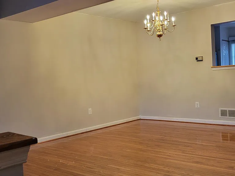 8695 Manahan Dr — Photo 22