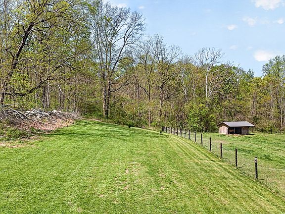 3rd image of 1218 Moody Rd