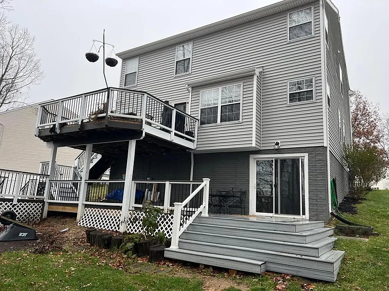 494 Pitt Ct — Photo 11