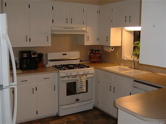 4th image of 4714 Benton Ave #10