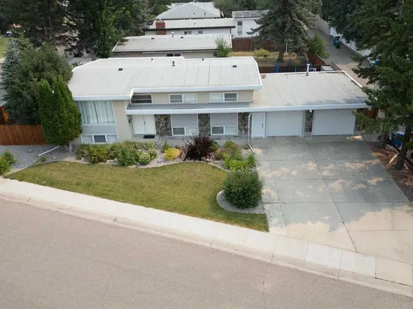1019 W Glacier Dr S, Lethbridge, AB T1K 3N3