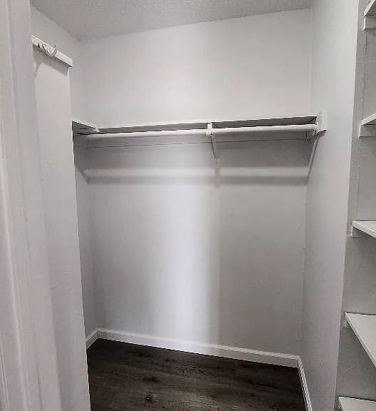 4811 Chicago St #4B — Photo 10