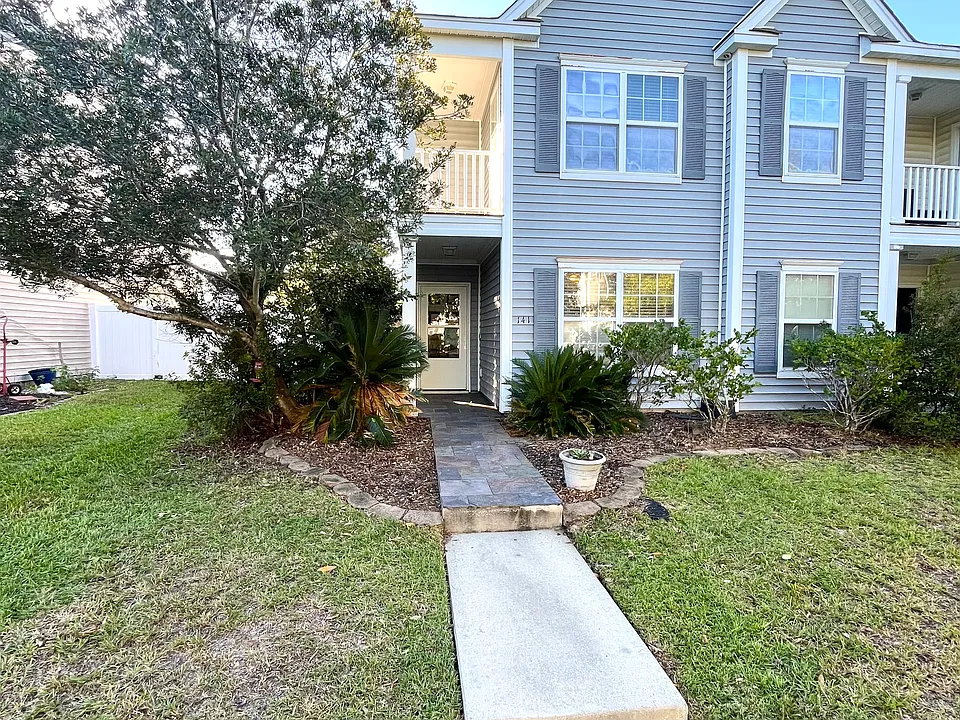 141 Fairgreen St