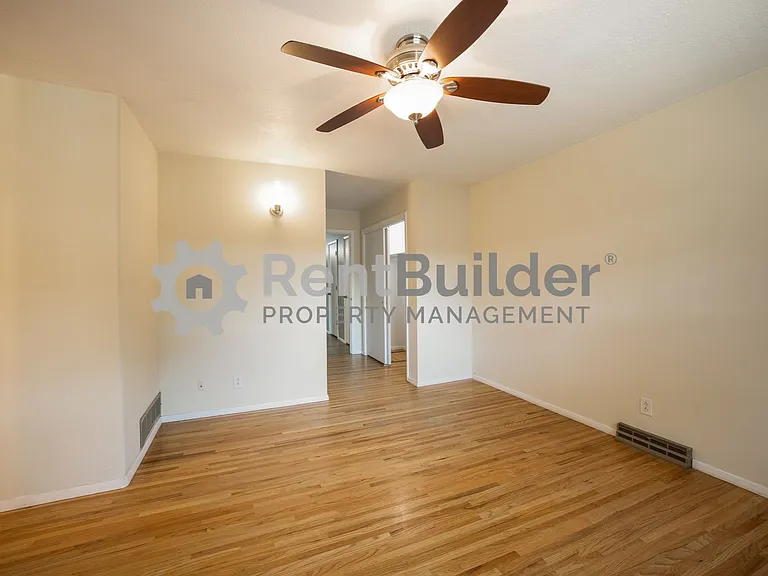 6504 Loftus Ave NE — Photo 3