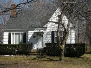 19380 Story Rd, Rocky River, OH 44116