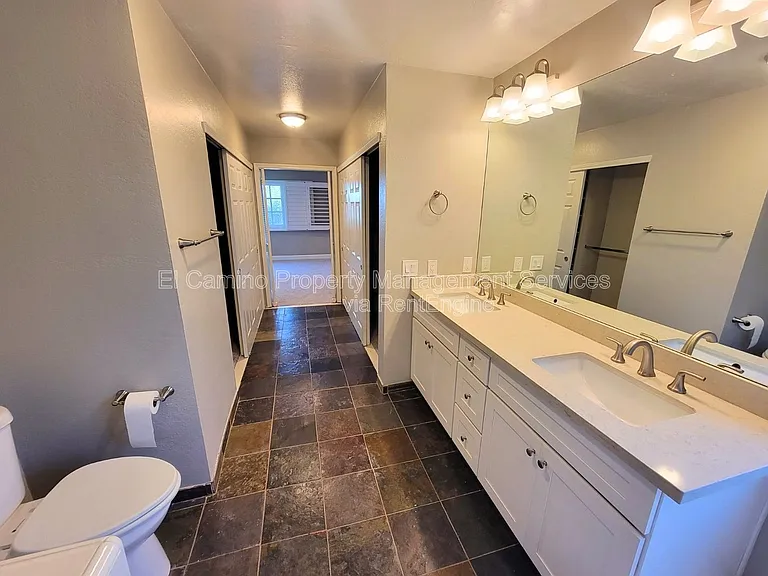 1728 Lake St — Photo 25