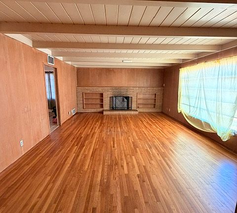 5th image of 615 Geer Ct #615