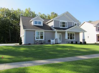 5209 Hawks Nest Dr, Midland, MI 48642