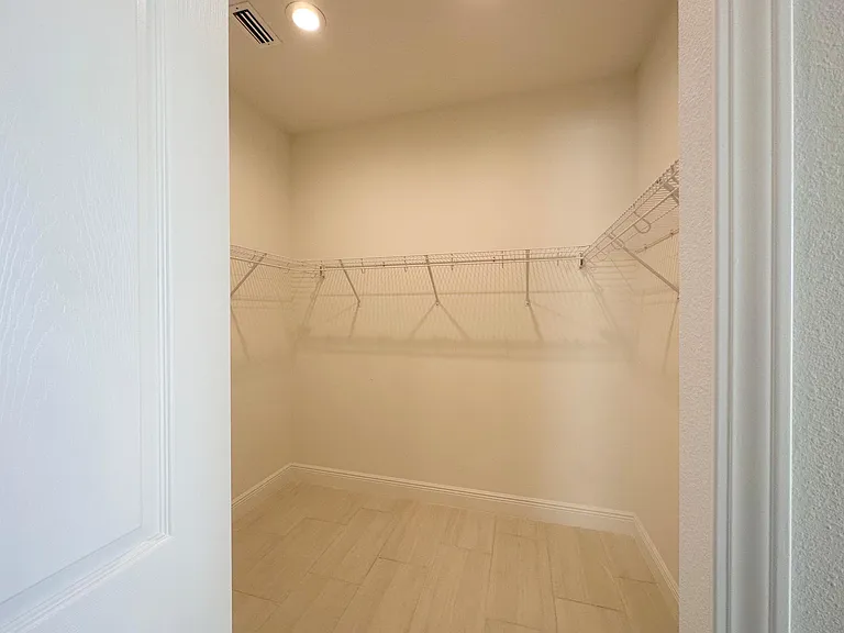 10716 Klee Ave — Photo 15