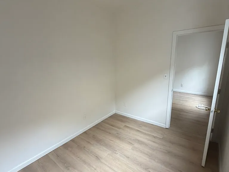 501 N Saint Louis St #2 — Photo 5