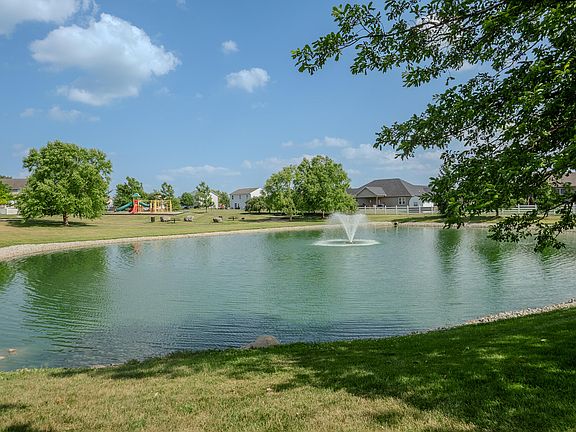 5th image of 1816 Springwood Dr