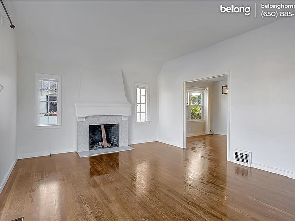 5th image of 843 N Claremont St