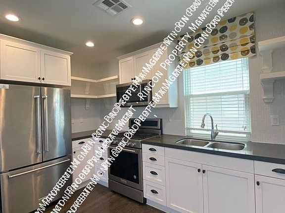 5th image of 332 S Saticoy Ave #0