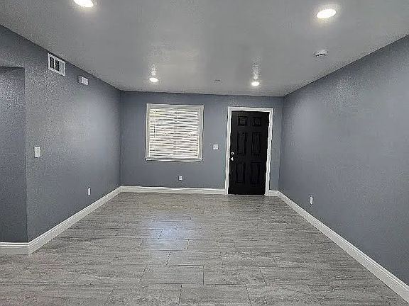 3rd image of 1120 E Fedora Ave APT 204