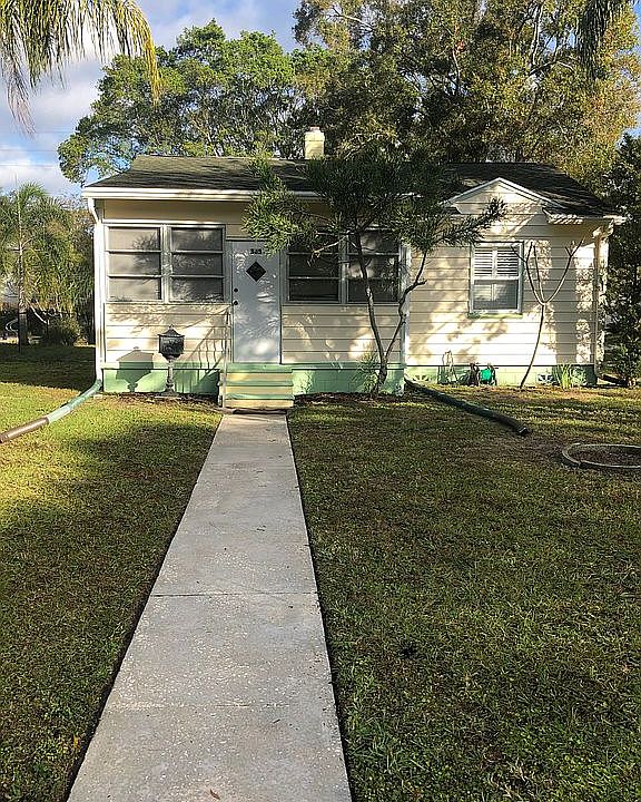 1st image of 305 33rd Ave N
