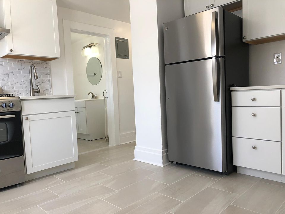 1st image of 122 Claremont Ave #3