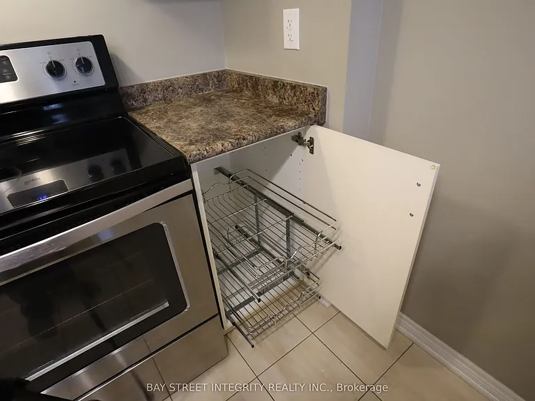 2435 Greenwich Dr #39 — Photo 21