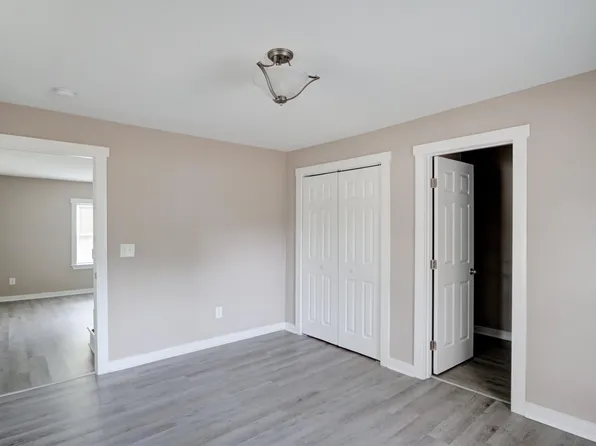 104 W Glenn St, Zebulon, NC 27597