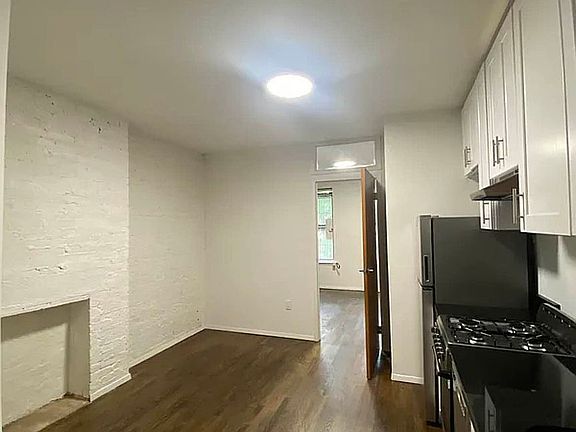 3rd image of 273 E 10th St #9