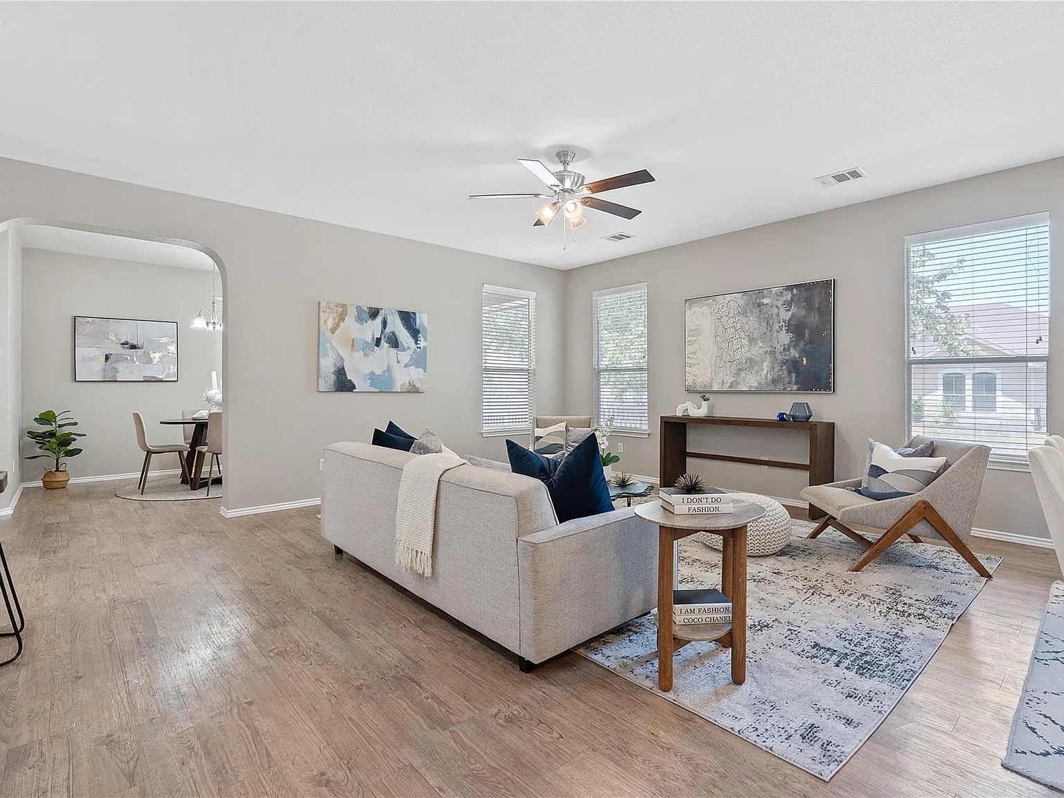 3 bed, 2.5 bath, 2080 sqft, $2,095 — Photo 3
