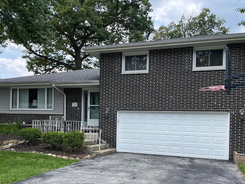 1st image of 2134 W 3rd Pl