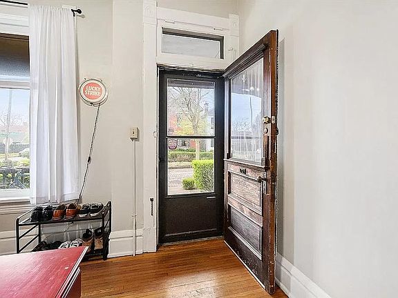 3rd image of 61 E Mithoff St