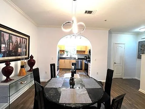 2 bed, 2.5 bath, 1259 sqft, $1,795 — Photo 1