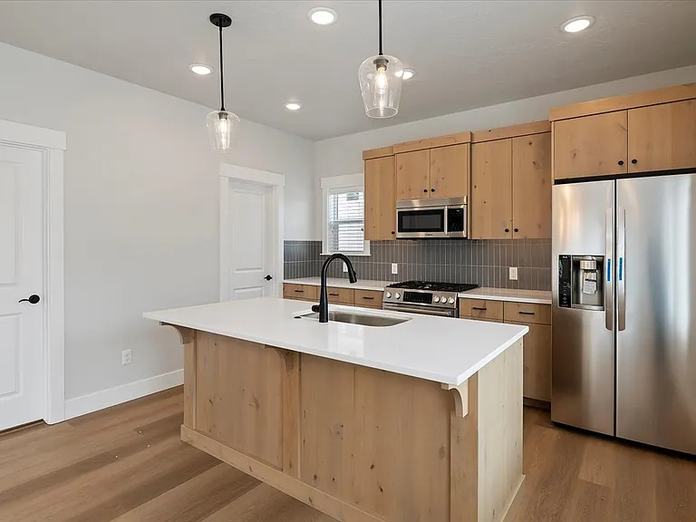 Bradbury Luxury Townhomes — Photo 56