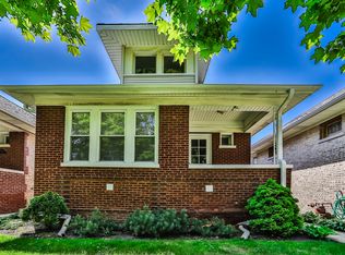 2535 W Cullom Ave, Chicago, IL 60618