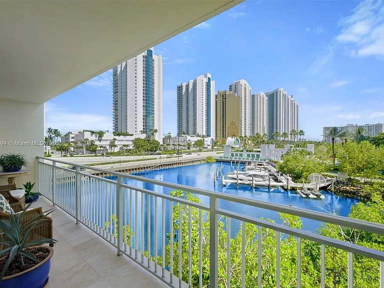 150 Sunny Isles Blvd #Townhouse 301 — Photo 23