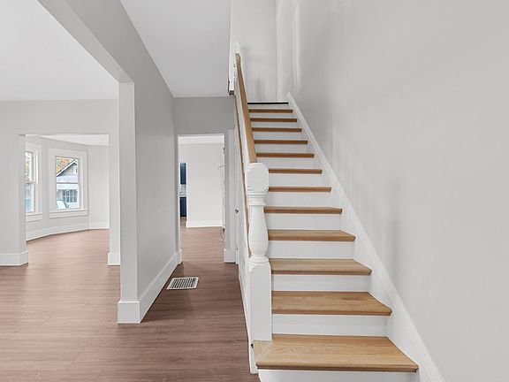 3rd image of 403 Center Ave Floor 1