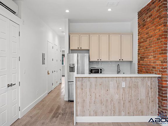 4th image of 385 Nostrand Ave #1F