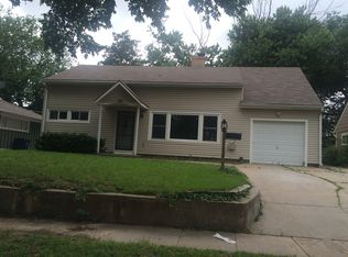 2211 S Pinecrest Ave, Wichita, KS 67218