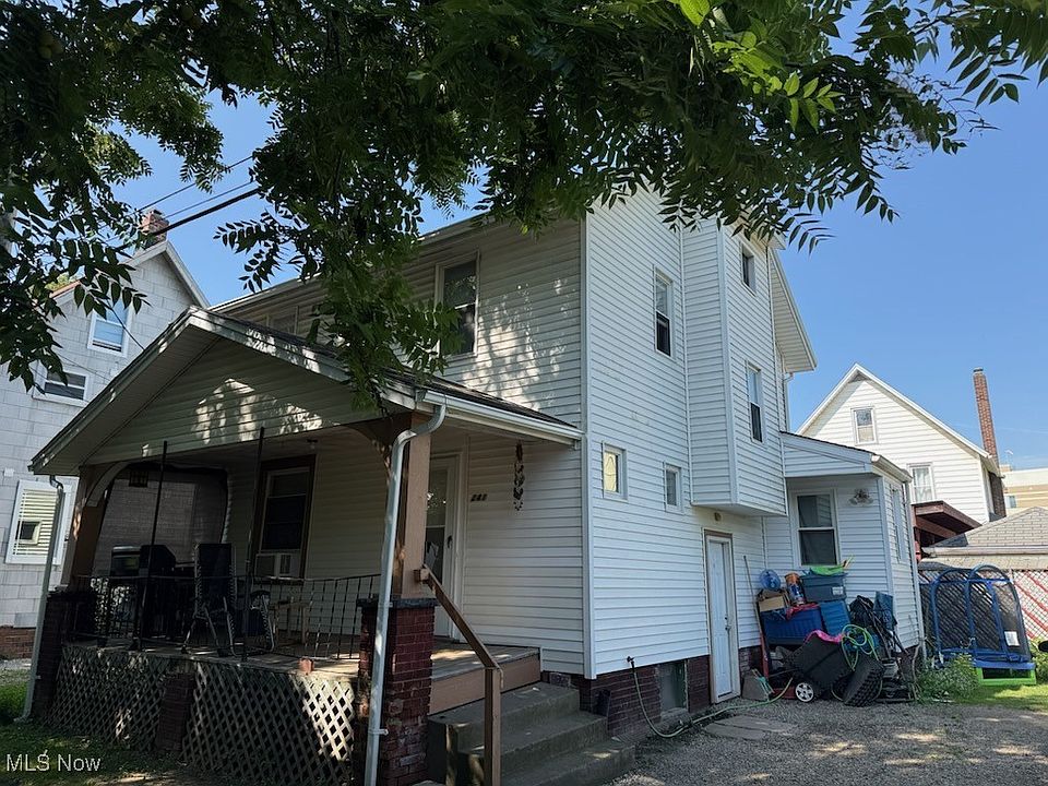 2nd image of 241 Raymont Ct SW